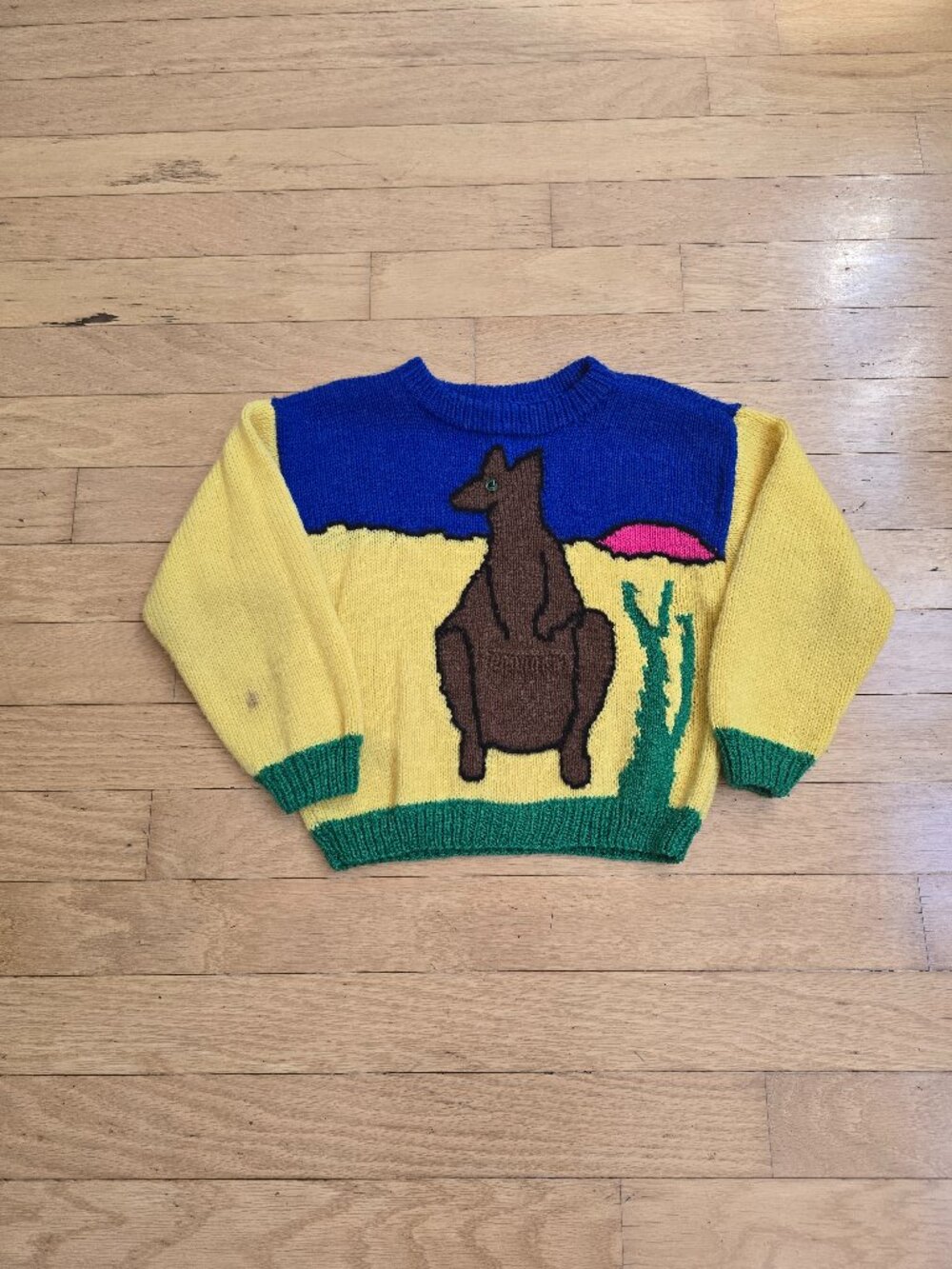 Vintage 80s | Whimsy Kangaroo Colorblock Hand Knit Chunky Sweater | KIDS S